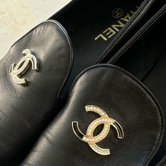 CHANEL LOAFERS- RARE - Picture 3 of 7